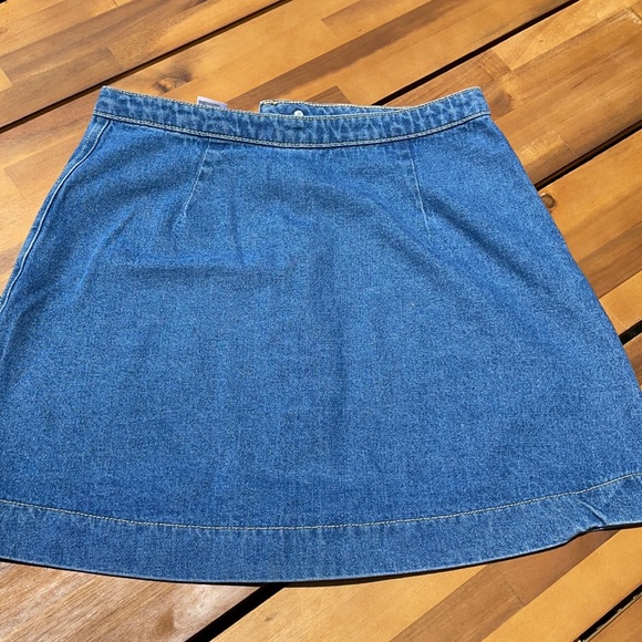 American Apparel Button Front Denim Skirt - Picture 7 of 10